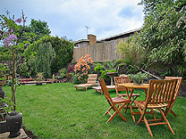 MID-CENTURY MODERNIST