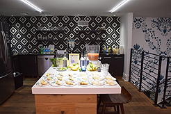 CATALYST TRAVEL WITH SANDALS