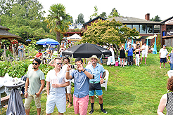 DAYLIGHT, DARK NIGHT AND BLUE SKIES WITH PAPA BUENO