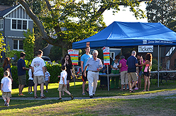 LAURELHURST SALMON BAKE 2013