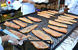 LAURELHURST SALMON BAKE 2013