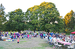 LAURELHURST SALMON BAKE 2014