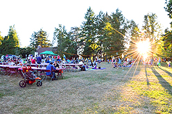 LAURELHURST SALMON BAKE 2014