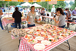 LAURELHURST SALMON BAKE 2017