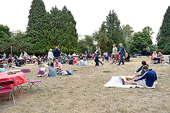 LAURELHURST SALMON BAKE 2017