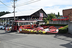 MELISSA CAN COOK - THE TROLLEY LAUNCH