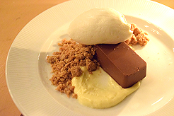 MICROSOFT AT THE RUINS