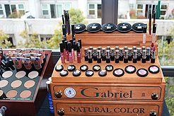 LADY 12 CELEBRITY FASHION SHOW