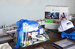 LADY 12 CELEBRITY FASHION SHOW