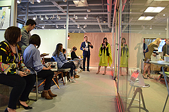 KNOLL CATWALK FASHION SHOW