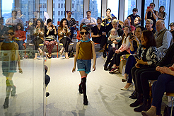 KNOLL CATWALK FASHION SHOW