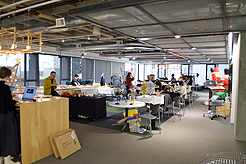 MG2 - HOLIDAY MARKET