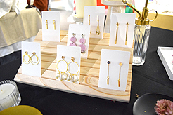 MG2 - HOLIDAY MARKET