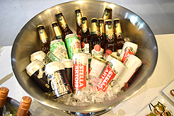 MG2 - HOLIDAY MARKET