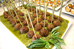 MG2 - HOLIDAY MARKET