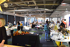 MG2 - HOLIDAY MARKET