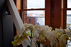 UNDERGROUND FRIDAYS - KORO LOVA