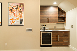 BROOKSIDE MODERN SHOWPIECE