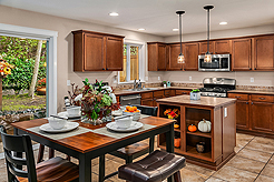 DESTINATION LYNNWOOD