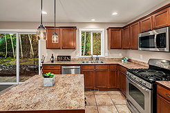 DESTINATION LYNNWOOD