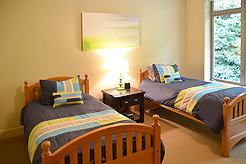 LAURELHURST UNREAL ESTATE