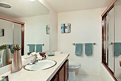 THE HIGHLANDER PENTHOUSE