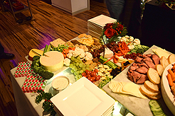 A COCKTAIL CHRISTMAS PARTY