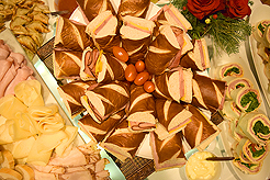 A COCKTAIL CHRISTMAS PARTY