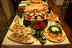 A COCKTAIL CHRISTMAS PARTY