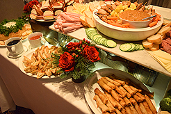 A COCKTAIL CHRISTMAS PARTY