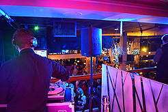 AMBER SEATTLE NYE 2017