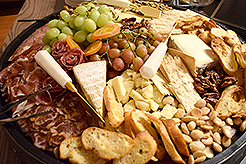 HOLIDAYS WITH KWANCHAI