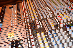 STACY LOGAN HOLIDAY EXTRAVAGANZA