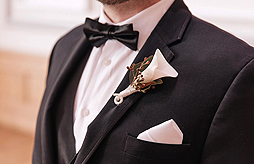 MEET ME AT THE COURT HOUSE