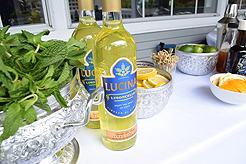 SHOWER THE BRIDE AND GROOM