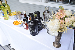 SHOWER THE BRIDE AND GROOM