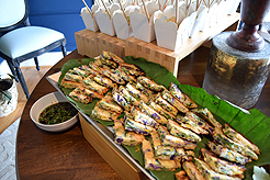 SHOWER THE BRIDE AND GROOM