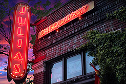 LE FAUX BIRTHDAY EXTRAVAGANZA