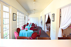 MI16 - THE MERCER ISLAND SWEET SIXTEEN