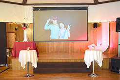 MI16 - THE MERCER ISLAND SWEET SIXTEEN