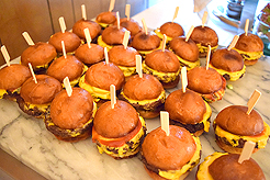 MI16 - THE MERCER ISLAND SWEET SIXTEEN