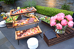 THE ULTIMATE GARDEN PARTY