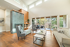 BROOKSIDE MODERN SHOWPIECE