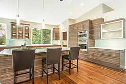 BROOKSIDE MODERN SHOWPIECE