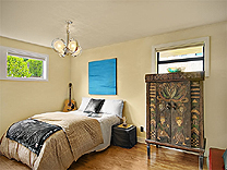 MID-CENTURY MODERNIST